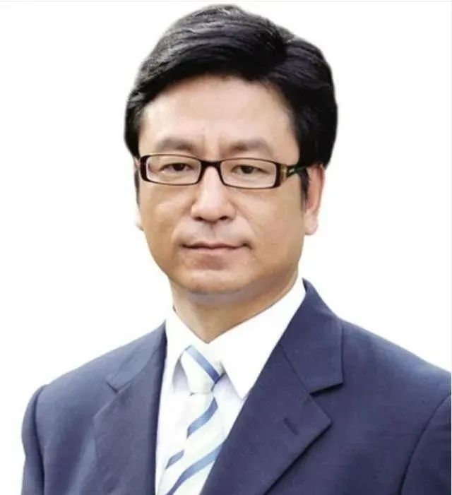現(xiàn)代書法家著名央視主持人白巖松書法作品欣賞